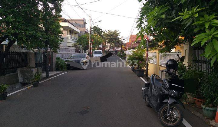 Rumah 2 Lantai Bagus HGB di Sumur Batu, Jakarta Pusat 2