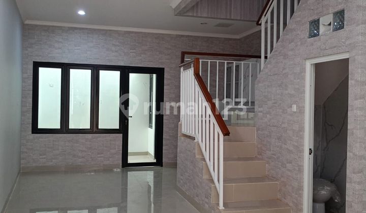 foto lainnya rumah mewah 2 lantai dekat