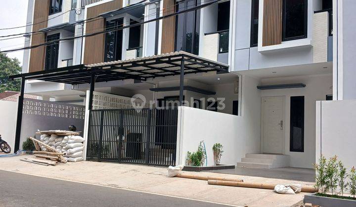 Rumah  Cluster Mewah Nan Cantik 2 Lantai Di Kemayoran Jakarta Pusat 1