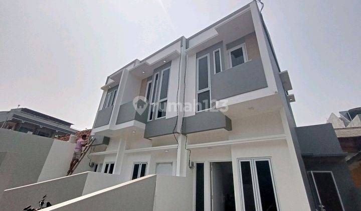 Rumah Murah 2lantai Di Daerah Utan Kayu Jakarta Timur 2 Lantai 1