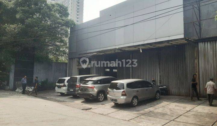 Murah 60% di Bawah Njop Showroom Mobil di Gunung Sahari