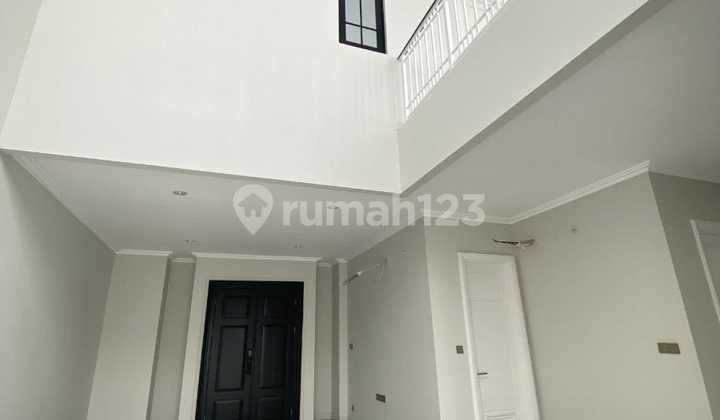 Disewa Rumah Bagus di Perumahan Summarecon Crown Gading -Pr 2