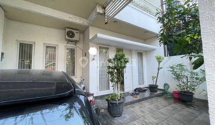 Dijual Rumah Bagus Dan Rapi 2 Lantai Di Villa Galaxy  2