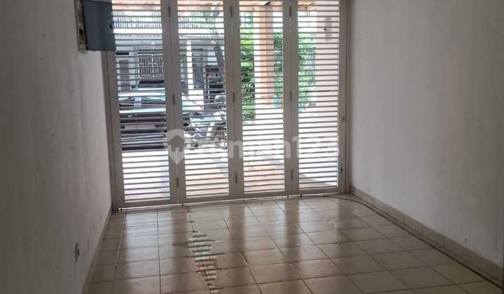 Disewakan Rumah 2 Lantai di Maple Residence Summarecon Bekasi -Lo 2