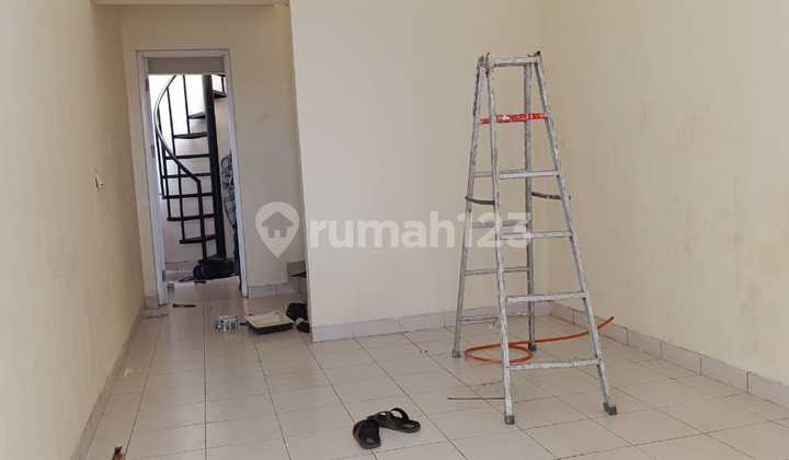 Disewakan Rumah Bagus Dan Luas Di Daerah Cluster Lotus Galaxy 2