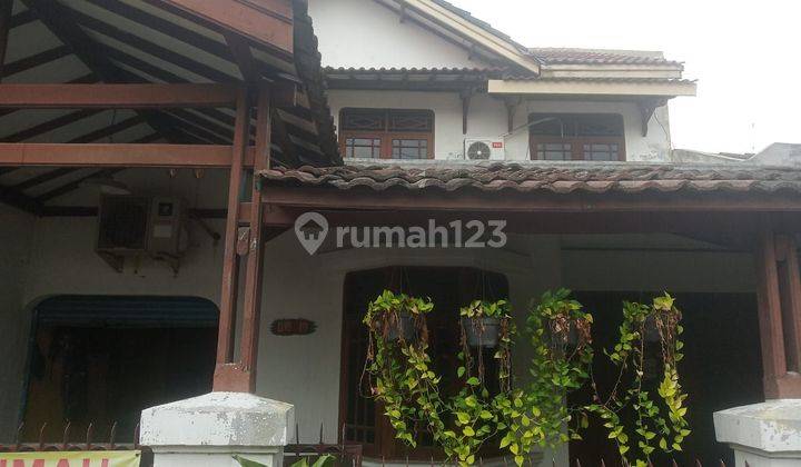 Dijual Rumah 2 Lantai Dan Luas, Harga Murah 1