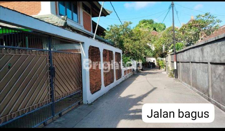 HOUSE IN KUTA 1