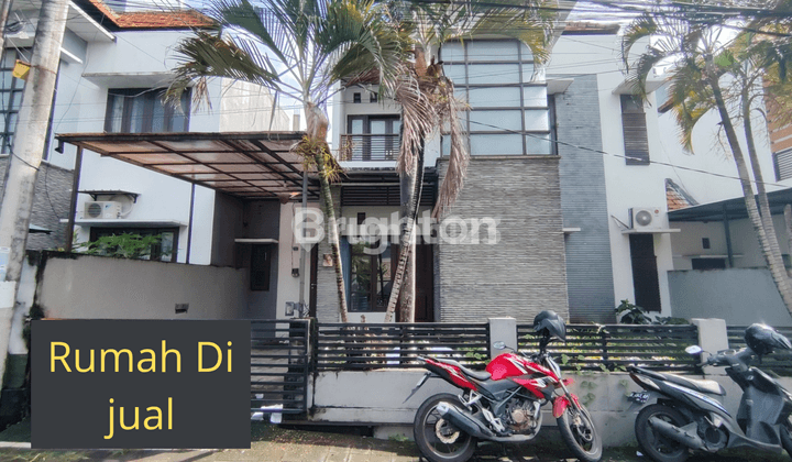 RUMAH 2 LANTAI NON FURNISHED ONE GATE SYSTEM GUNUNG SALAK DENPASAR  1