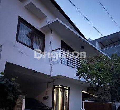 VILLA 2 LANTAI FULL FURNISHED DEKAT PANTAI PADANG GALAK SANUR  1