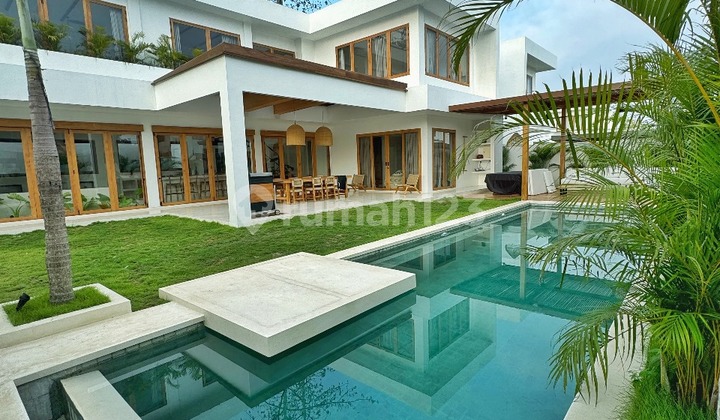 Luxury Tropical Villa Berlokasi di Uluwatu