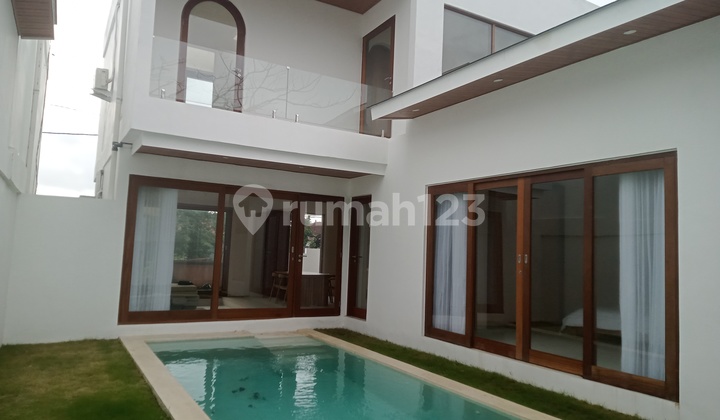Mediterranean Villa Lokasi Aman dan Nyaman di Uluwatu