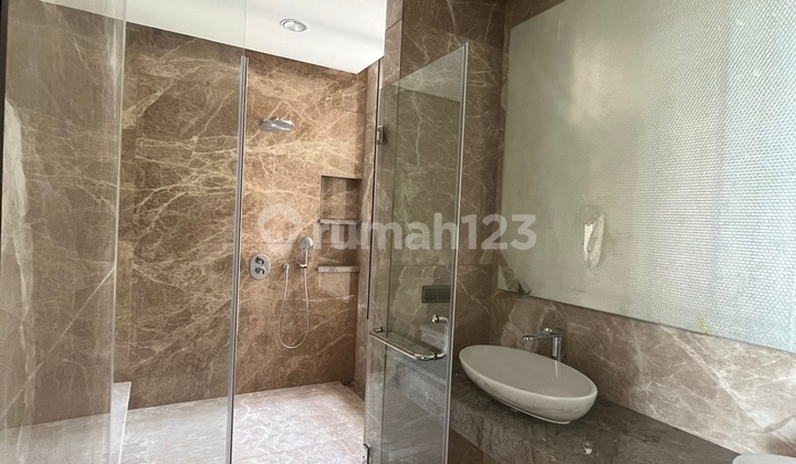 Dijual Rumah Mewah Golf Island PIK 12x35 Brand New View Golf Ada Pool Dan Lift  2