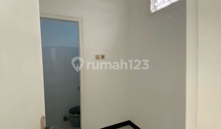 Rumah Siap Huni Baru Renovasi Di Mulyosari 2