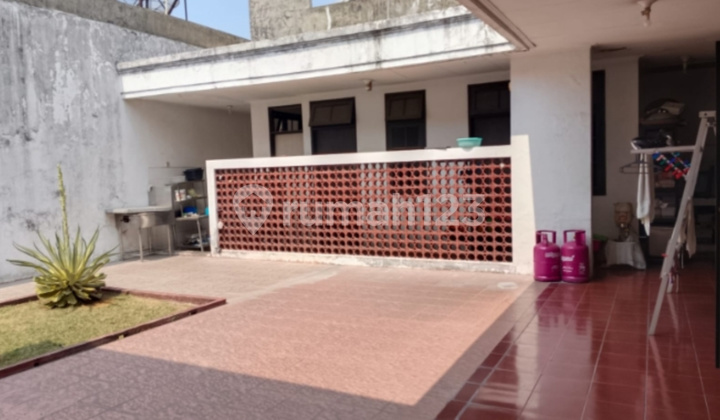 Rumah Siap Huni Di Kawasan Elit Surabaya Barat