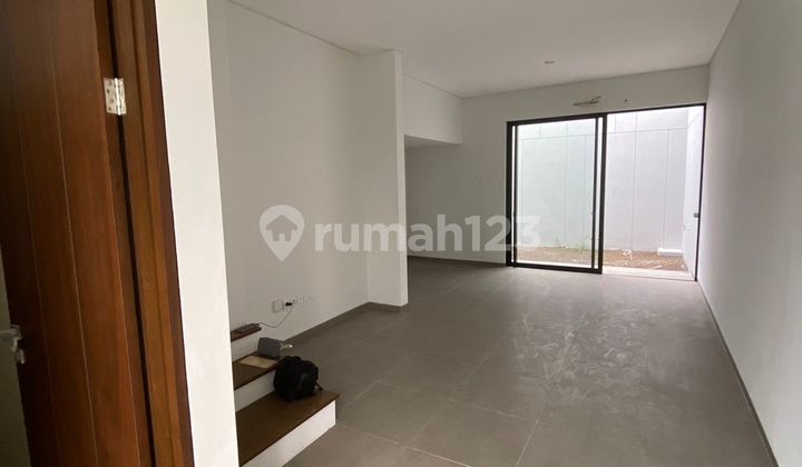 New Ready-to-Live In House The Grand Kenjeran 2