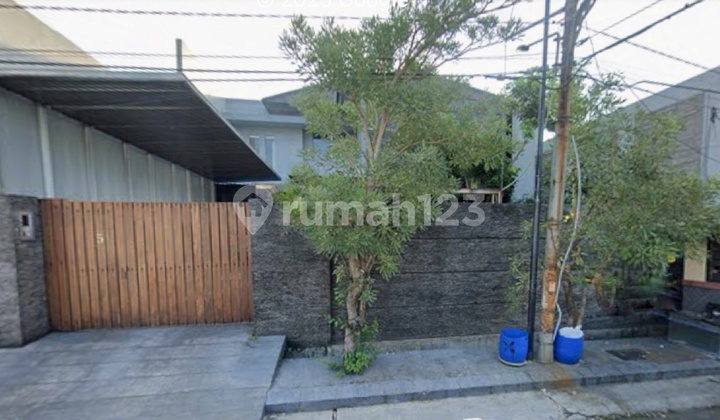 Ready-to-Occupy House with Spacious Layout in Gading Pantai 2