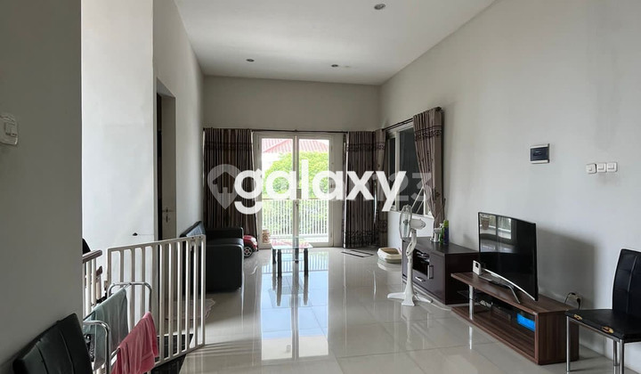 Rumah Taman Puspa Raya Surabaya 2 Lantai Hadap Utara Semi Furnish 2