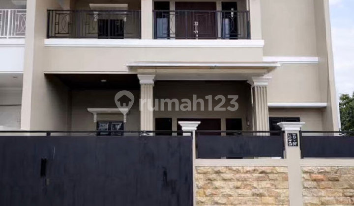 2-Storey House Ready for Occupancy Near UI Depok Campus