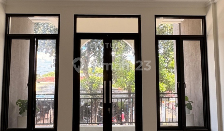 For Sale 3-Story Shop House Strategic Location Ready to Occupy 2