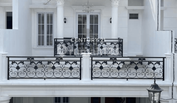 Latest House With Classic Modern Luxury Style South Jakarta