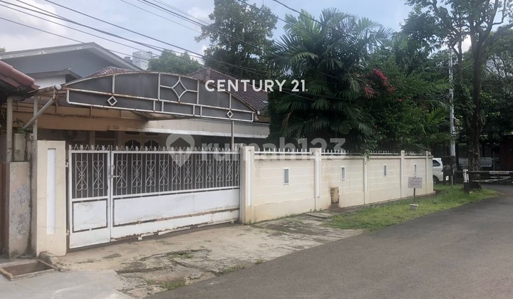 Rumah dengan Lokasi Strategis 9 Menit ke Gandaria City Mall