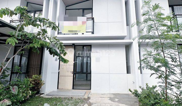 Dijual Rumah Siap Huni Di Lippo Karawaci, Cluster Cendana Parc 2