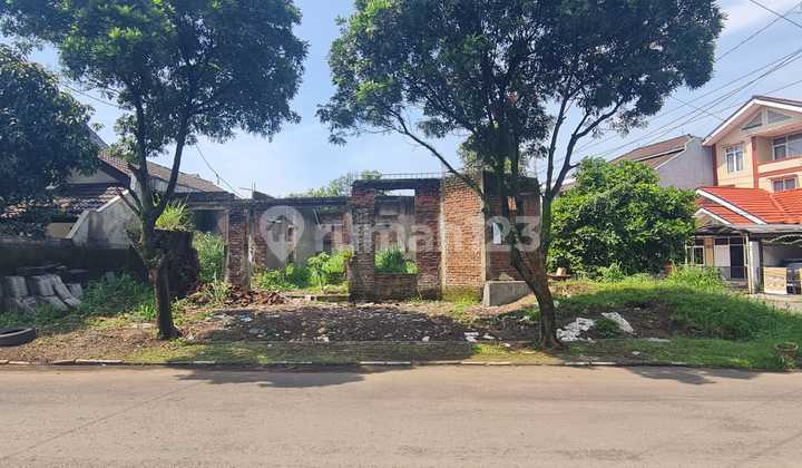 Tanah Menarik di Dalam Cluster Tanah Menarik di Dalam Cluster