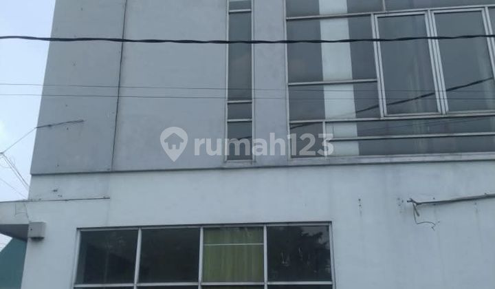 For Sale: 3-Story Shop House in Ladiva Junction Complex, Pass Krian, Sidoarjo 2