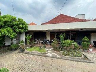 DIJUAL MURAH TURUN HARGA RUMAH DI PUSAT KOTA JALAN BENGAWAN SURABAYA 2