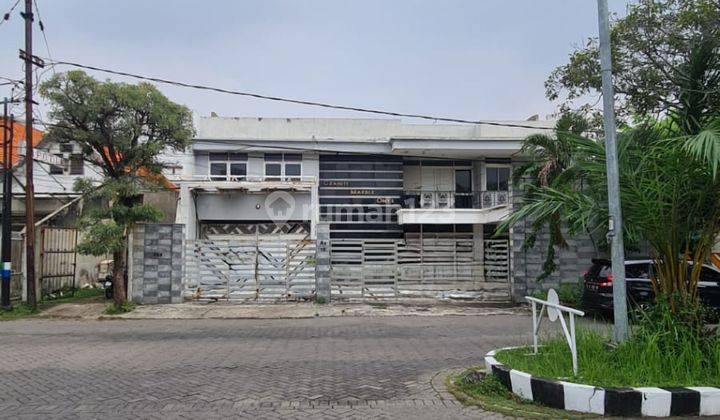 Dijual Cepat Bangunan Strategis 2 Lantai Hitung Tanah Cocok untuk Usaha dan Investasi di Boulevard Perum Wisma Mukti, Surabaya Dijual Cepat Bangunan Strategis 2 Lantai Hitung Tanah Cocok untuk Usaha dan Investasi di Boulevard Perum Wisma Mukti, Surabaya