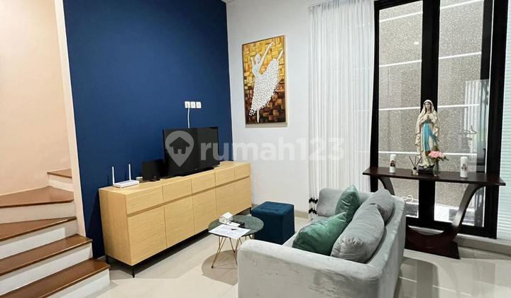 Dijual Rumah 2 Lantai di Bukit Palma Citraland, Surabaya Dijual Rumah 2 Lantai di Bukit Palma Citraland, Surabaya
