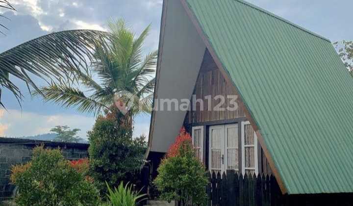 Dijual Villa di Malang