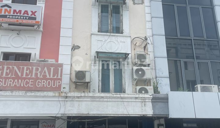 Disewakan Ruko 4 Lantai di Jl. Kombes Pol M. Duryat, Surabaya Disewakan Ruko 4 Lantai di Jl. Kombes Pol M. Duryat, Surabaya