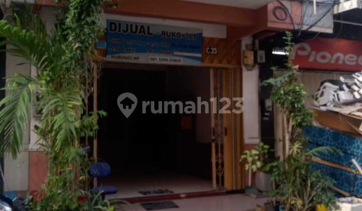 Diju atau Disewakan Ruko 3 Lantai di Rungkut Makmur Square, Surabaya