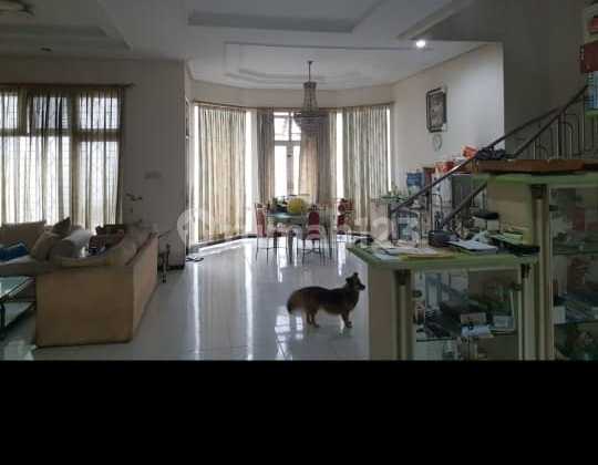 Dijual Rumah di Darmo Permai Selatan, Surabaya 2