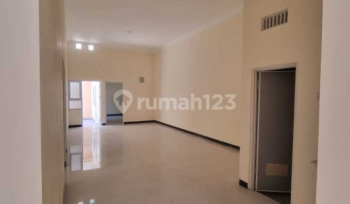 For Sale New Ready-to-Live House Near Galaxy Mall on Cancer Street, Surabaya 2