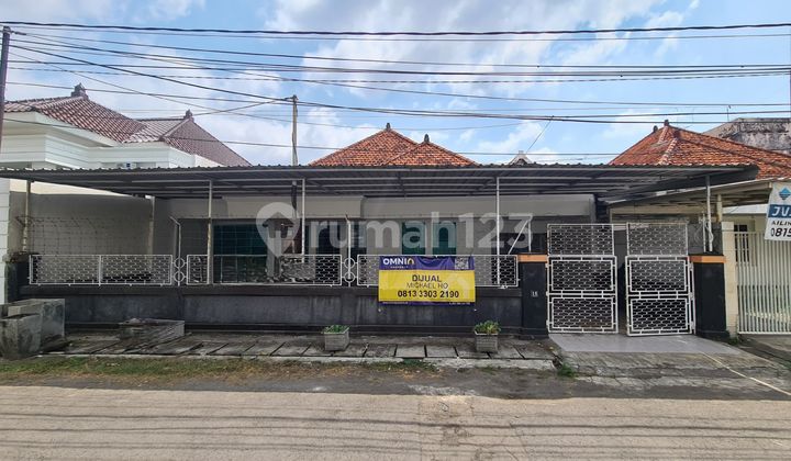 Dijual Rumah Hitung Tanah Pusat Kota Ex Sekolah