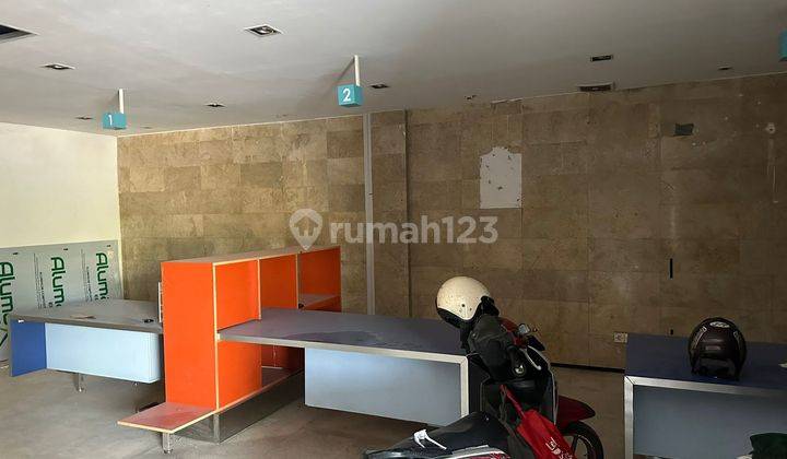 Disewakan 2 Ruko Pucang Anom 3 Lantai Bekas Disewa Bank Cocok Untuk Kantor Dan Bank 2