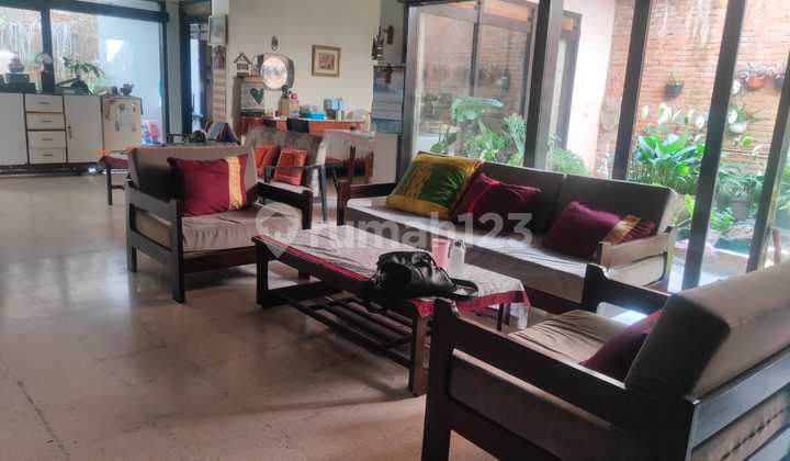 Dijual Rumah 2 Lantai di Malang 2