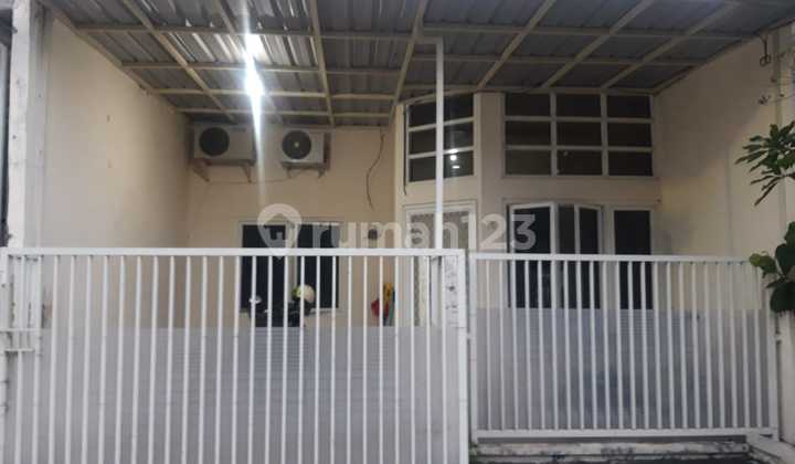 Dijual Rumah Cantik di Wiguna Selatan, Surabaya