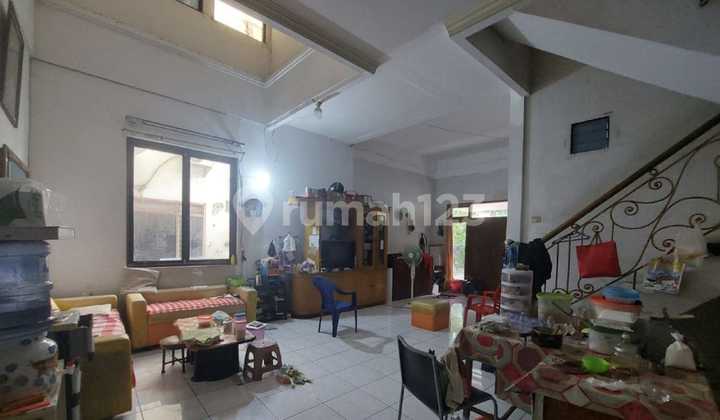 Dijual Rumah Hook Istimewa di Jl. Merapi, Surabaya 2