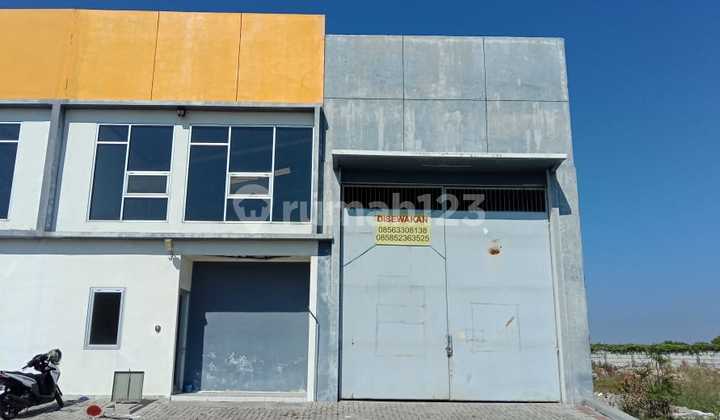 Warehouse for rent in Dascoland, Gresik.