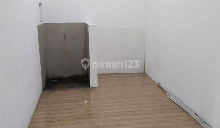kamar tidur dijual rumah 2 lantai di