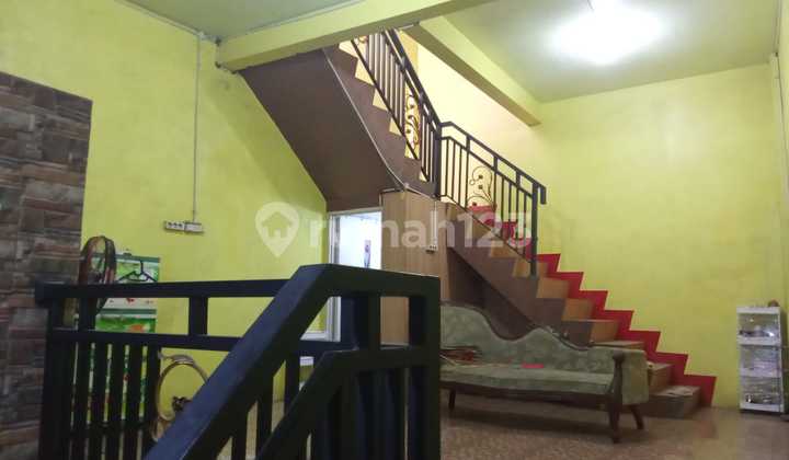 For Sale: Active 2.5-Story Shop House in Sepanjang, Sidoarjo 2