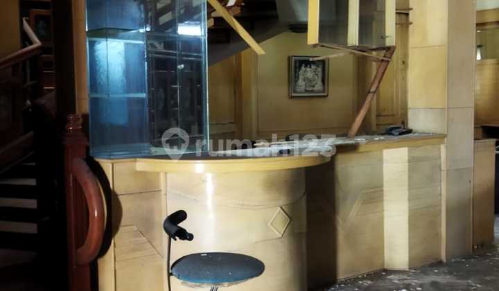 Dijual Rumah 3 Lantai di Surabaya 2