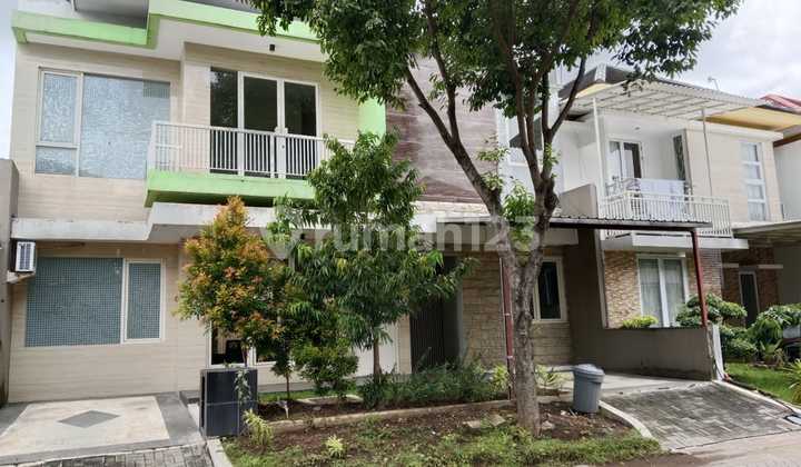 For Rent 2-Story House in Woodland, Citraland