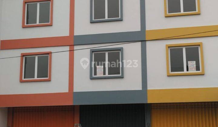 Disewakan Ruko Siap Pakai untuk Kantor Sejenis di Raya Putro Agung Kulon, Surabaya 1