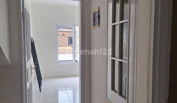 Dijual Rumah 2 Lantai 3 Kamar Tidur, Murah Banget! 1