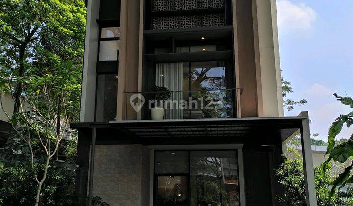 Rumah Nyaman Di Bsd Pas Untuk Keluarga 3 Lantai  1