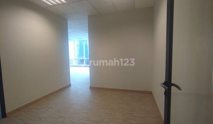 Disewakan Ruang Kantor Siap Pakai Fasilitas Lengkap 2